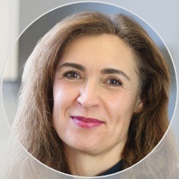 Professor Isabel Lucas