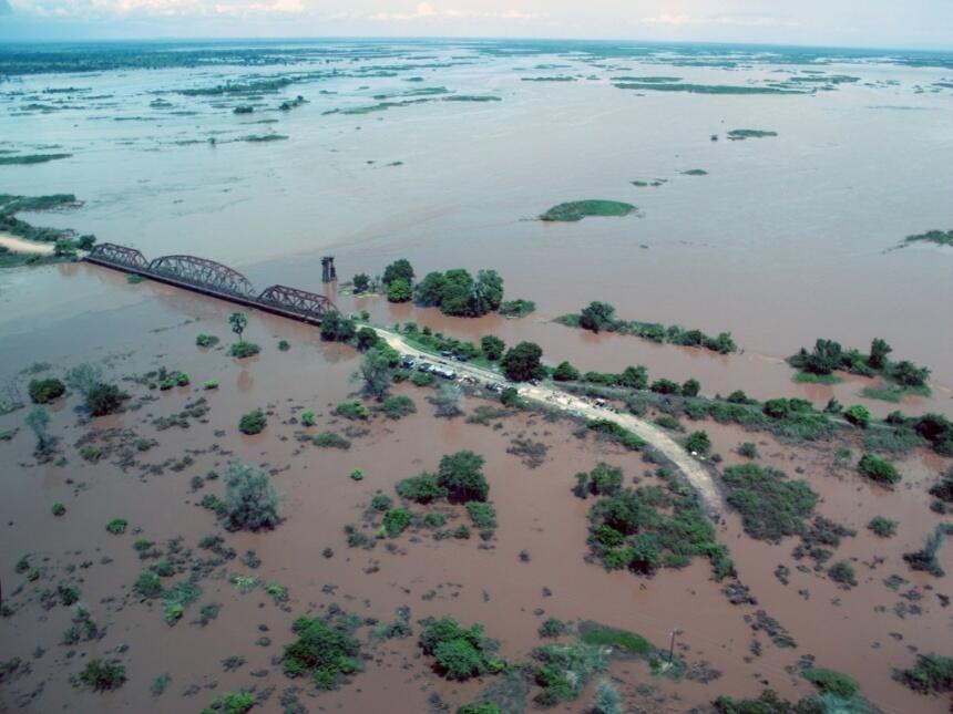 THRIVE will examine the affects of frequent and severe extreme weather events in southern Malawi. This shows floods in 2015 (image: George Ntonya/UNDP, CC BY-NC-ND 2.0)